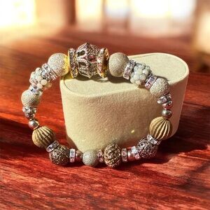 Elegant Gold and Brown Beaded Bracelet